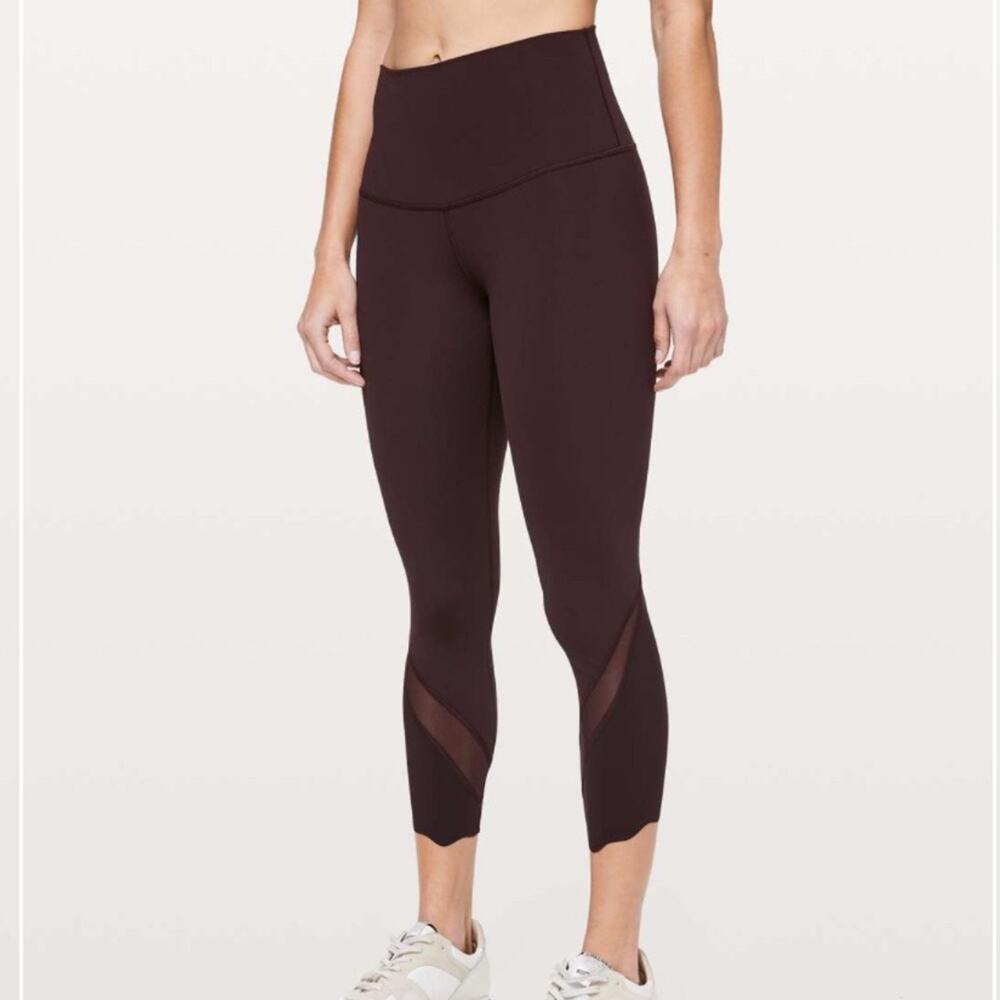 Lululemon Wunder Under Crop II Roll Down Scallop Full-On Luxtreme 24" Plum 4